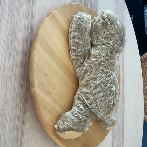 Steiff sleeping teddy bear. Vintage. Has a bell in the left paw. - Picture 3 of 6